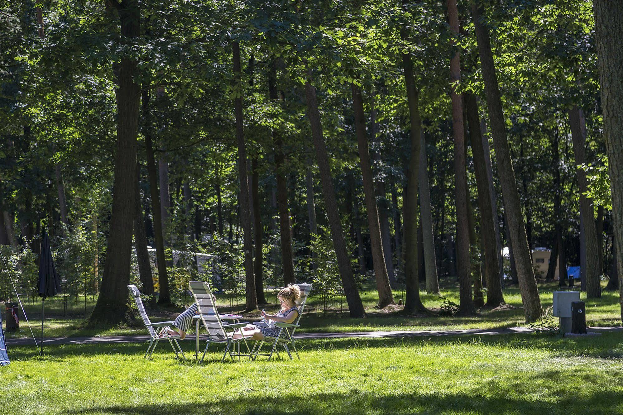 Oostappen Vakantiepark Arnhem Bv Eksteriør bilde